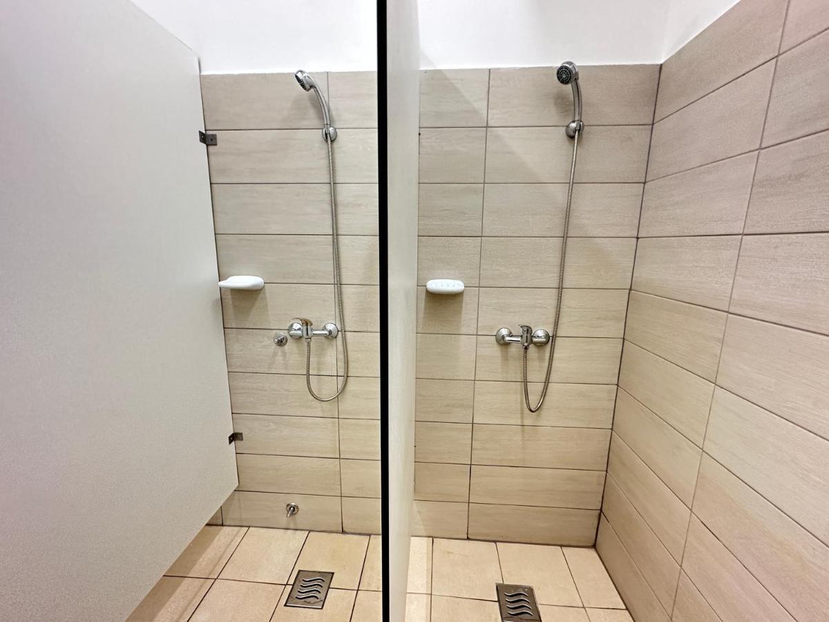 Railway Ljubljana Rooms Bagian luar foto